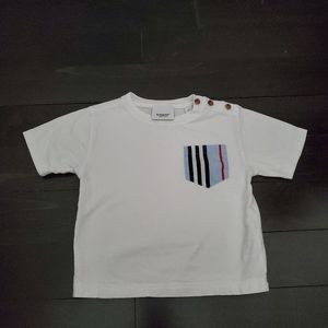 Auth.  Burberry T-Shirt (Mint Condition)